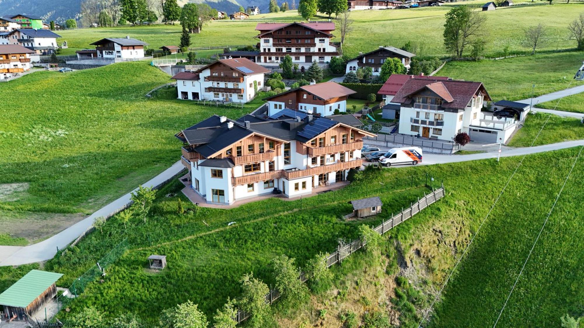 La Montana - Ski & Hiking Lodge Schladming Εξωτερικό φωτογραφία